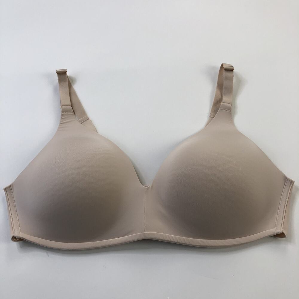 Soma Vanishing 360 Wireless Bra 38C Beige Smooth Seamless Back Closure